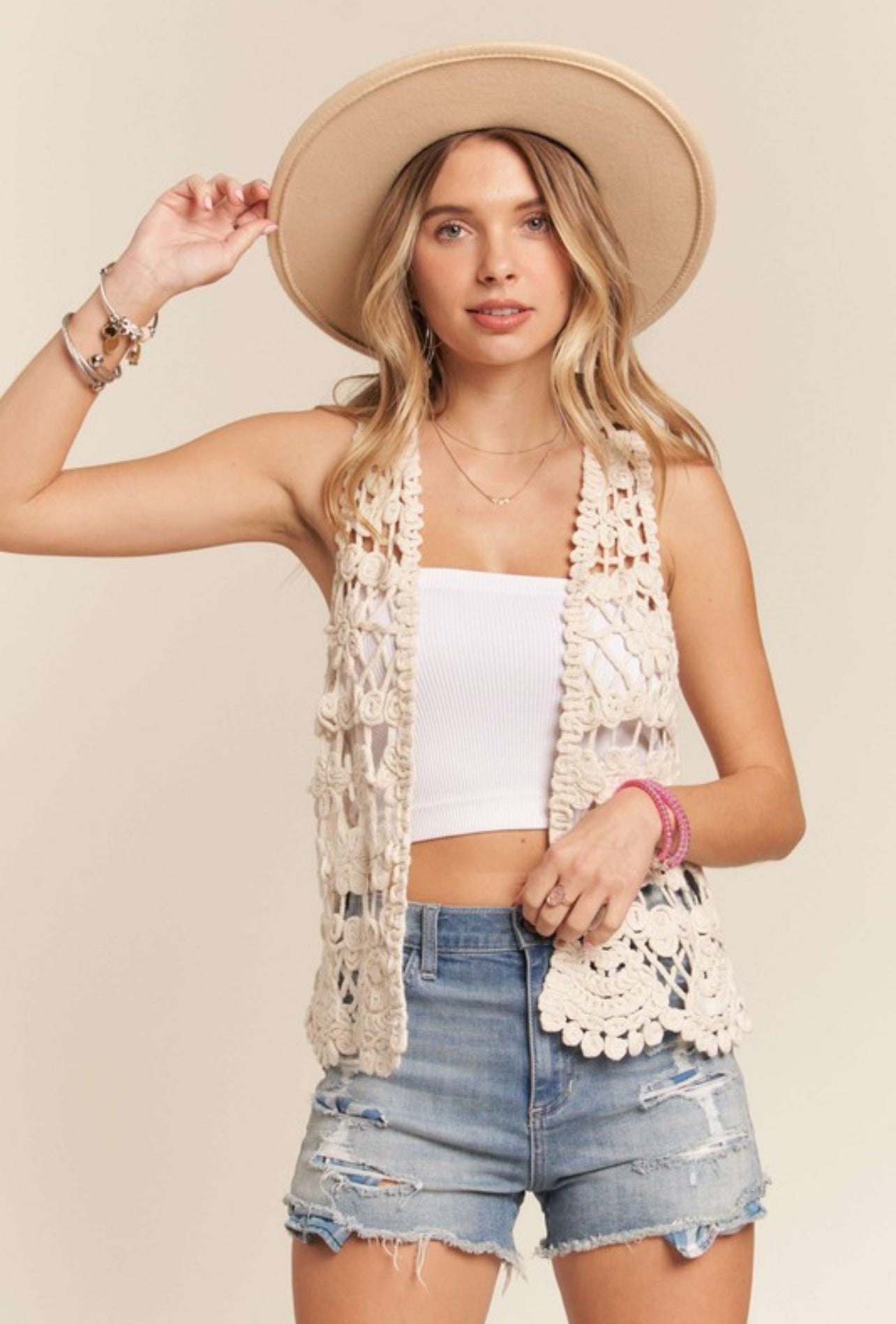 Beige crochet vest (beige)